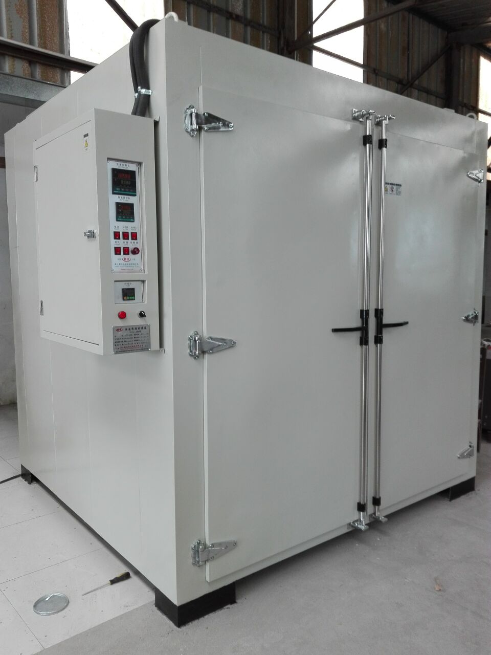 熱風(fēng)循環(huán)烘箱